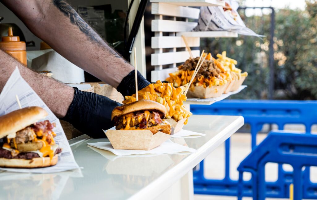 Food-truck-vendor